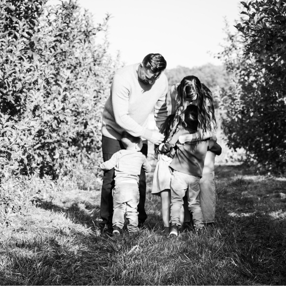 Meet your Posher, Dawn - Picture 2 of 16